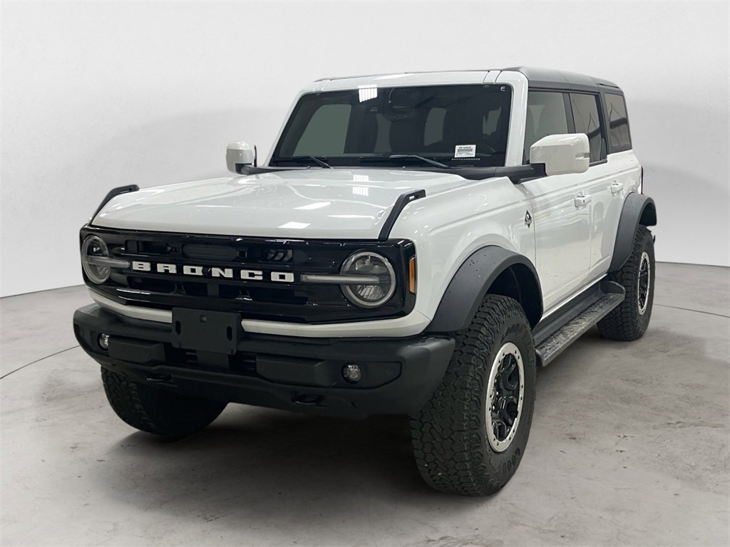 2025 Ford Bronco 4-Door Outer Banks's photo