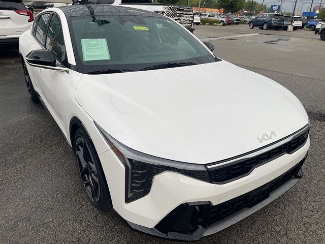 2025 Kia K4 GT-Line photo 9