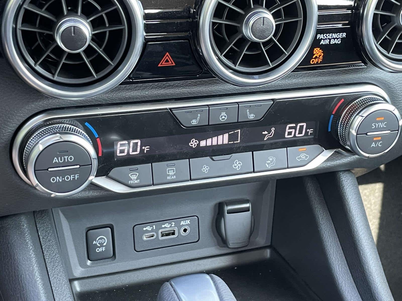 2025 Nissan Sentra SV photo 18