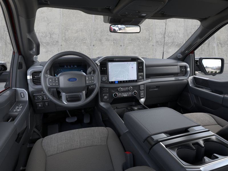 2025 Ford F-150 XLT photo 9