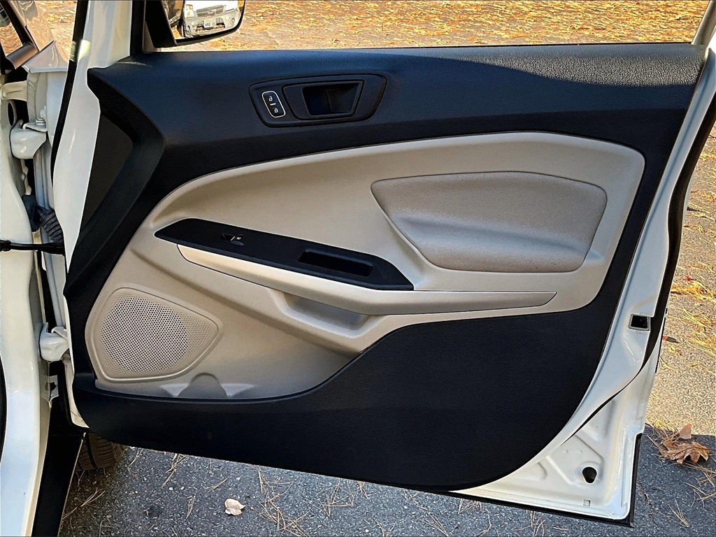 2022 Ford EcoSport S photo 11