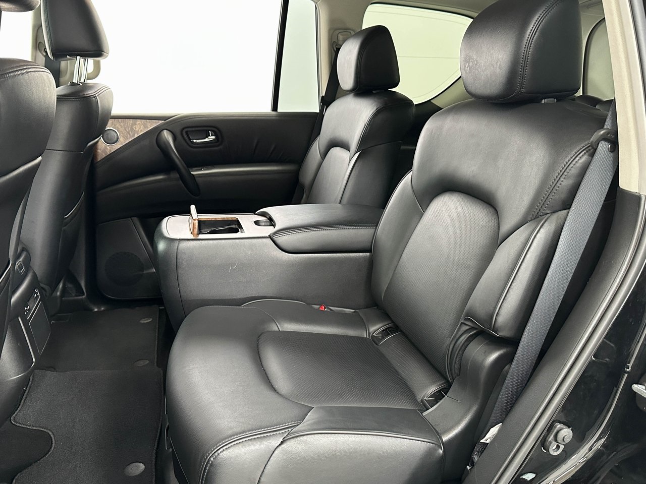 2024 Nissan Armada SL photo 14