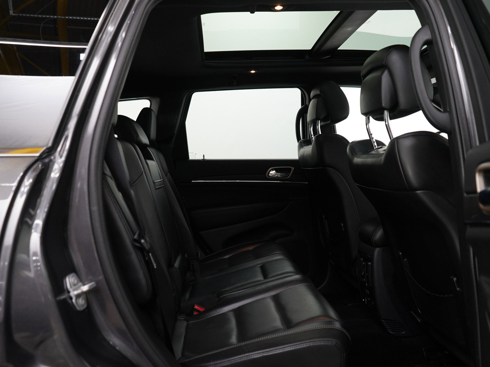 2016 Jeep Grand Cherokee Limited photo 11