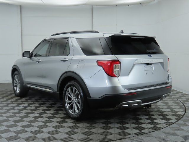 2022 Ford Explorer XLT photo 3