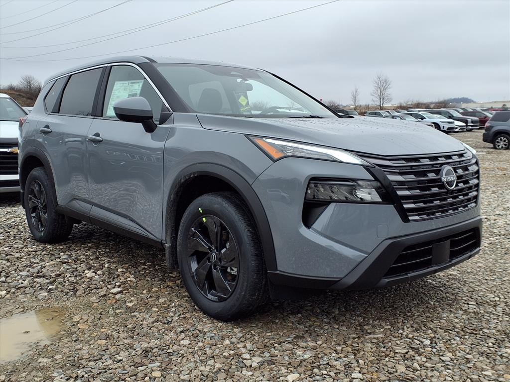 2026 Nissan Rogue SV's photo