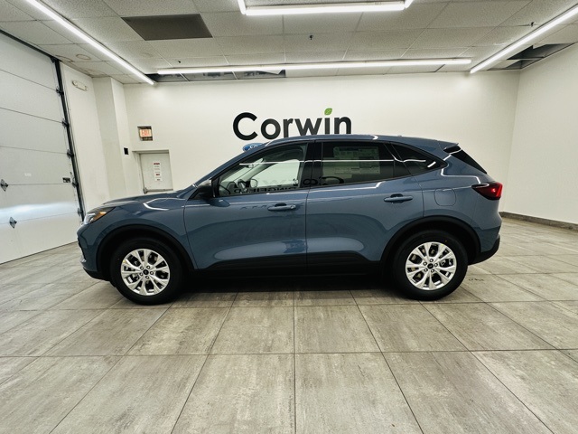 2025 Ford Escape Active photo 2