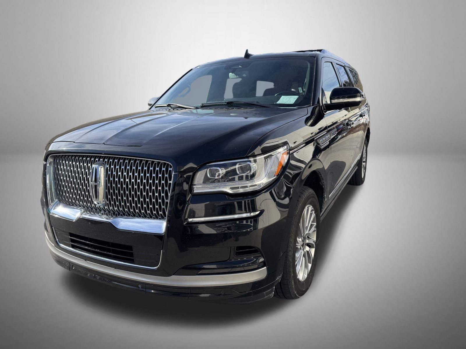 2024 Lincoln Navigator Premiere L's photo
