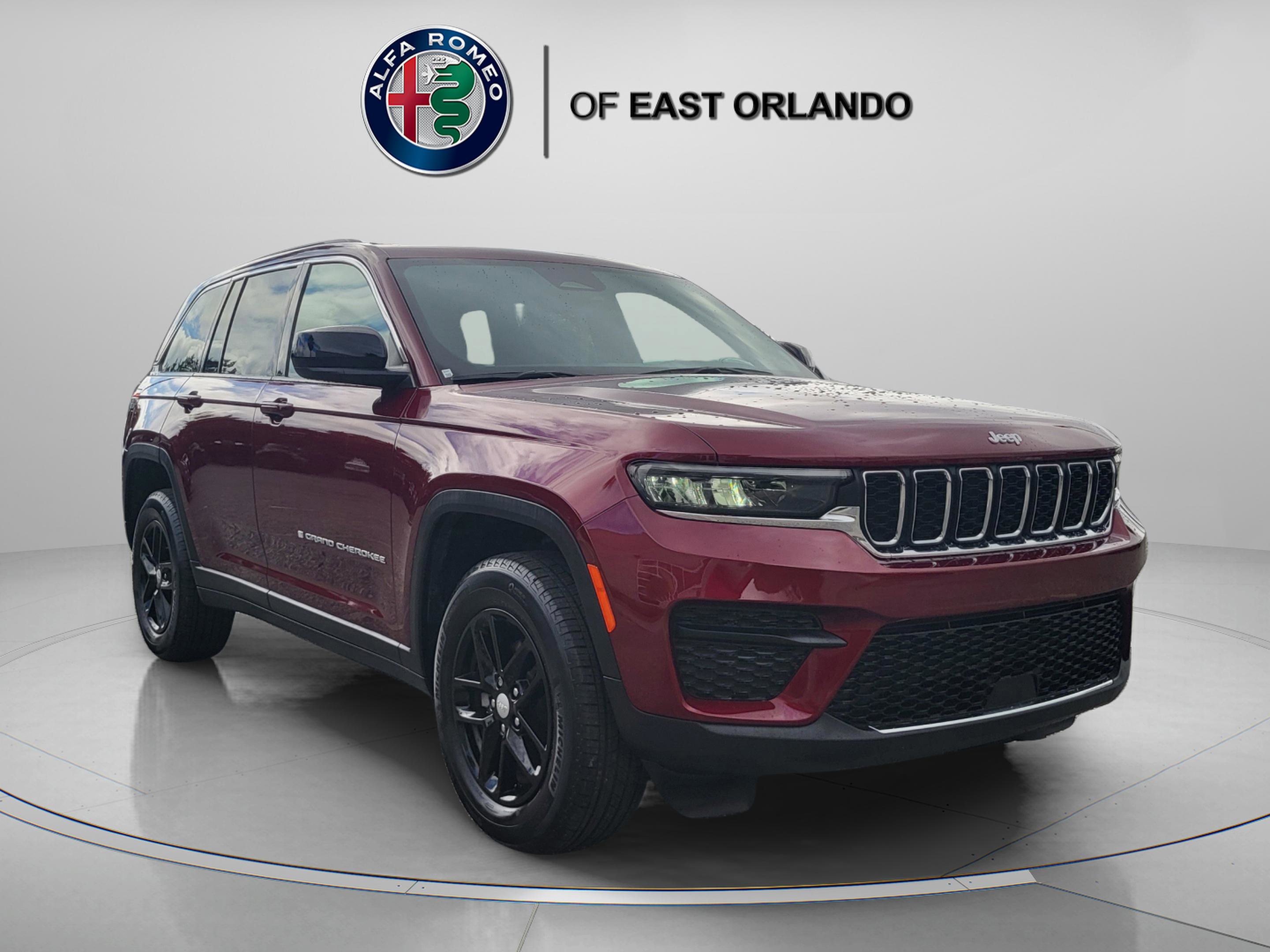 2025 Jeep Grand Cherokee Laredo's photo