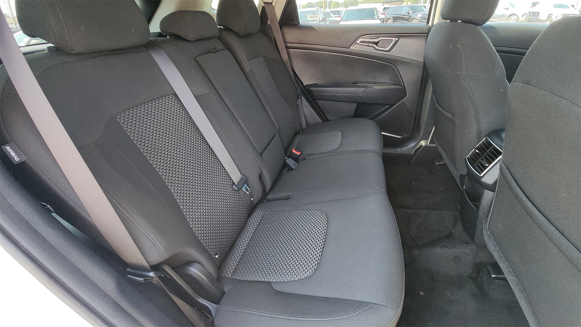 2024 Kia Sportage LX photo 28