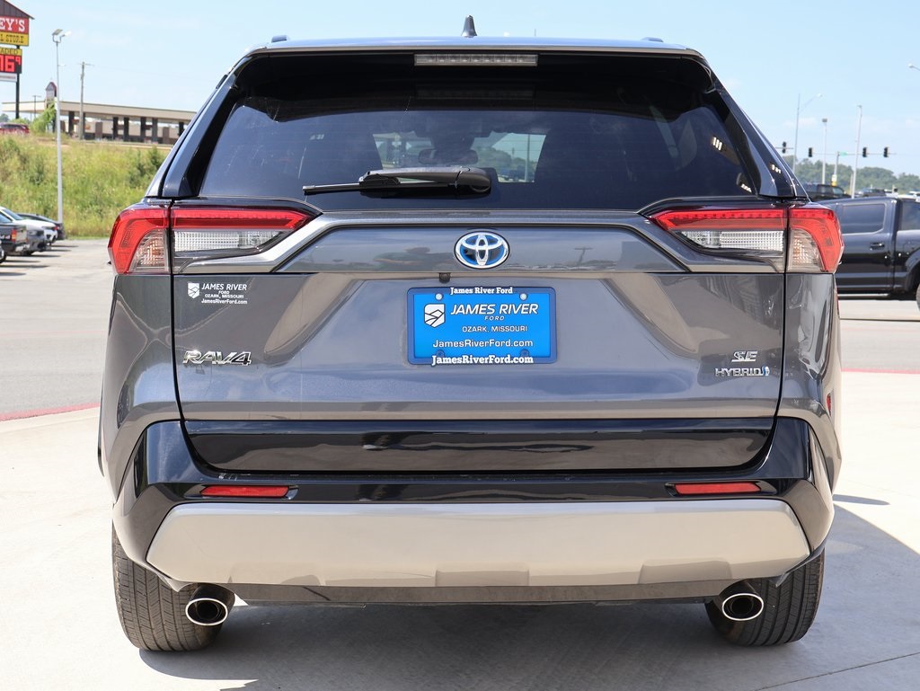 2024 Toyota RAV4 Hybrid SE photo 4