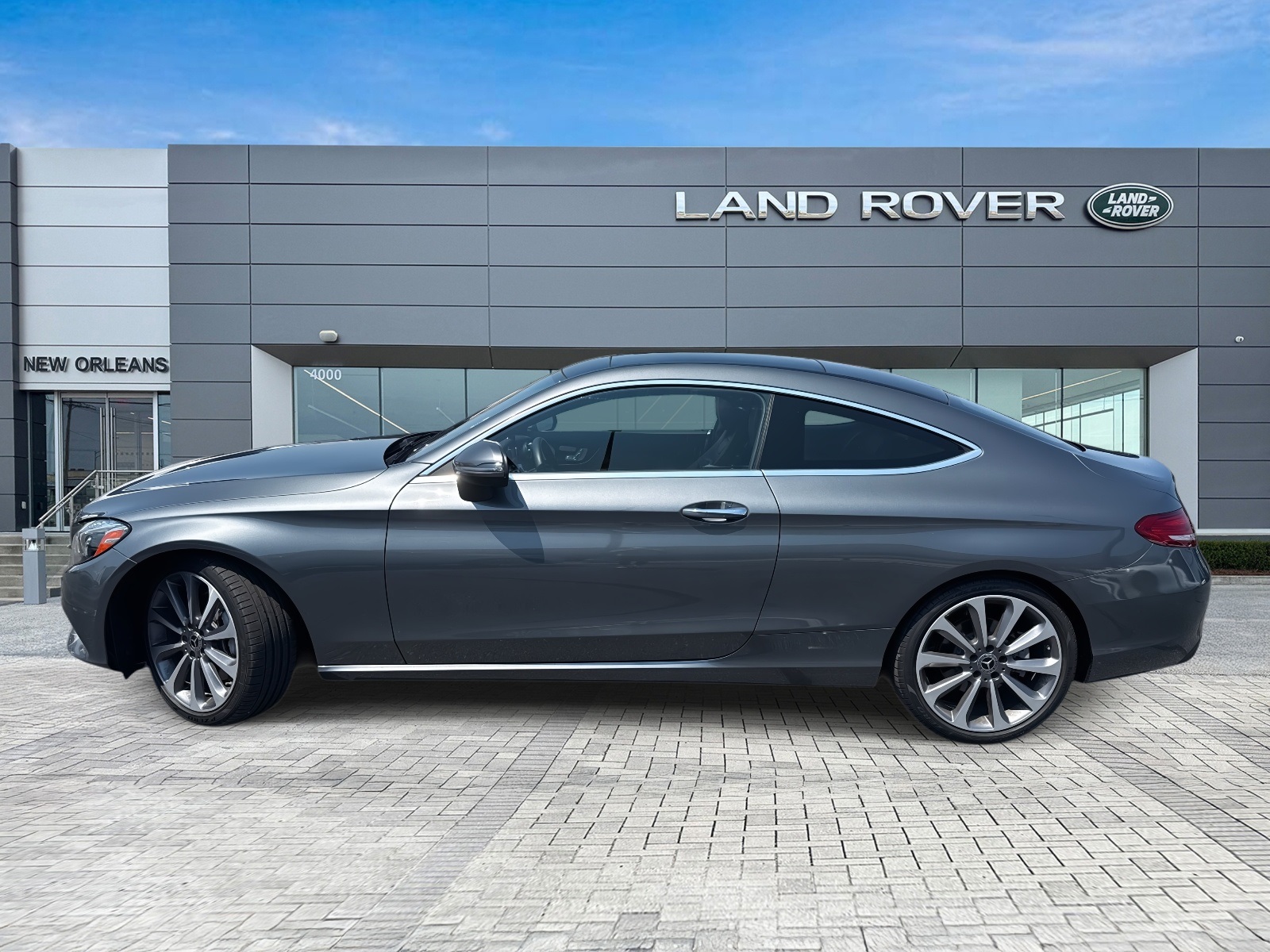 2018 Mercedes Benz C 300 photo 2