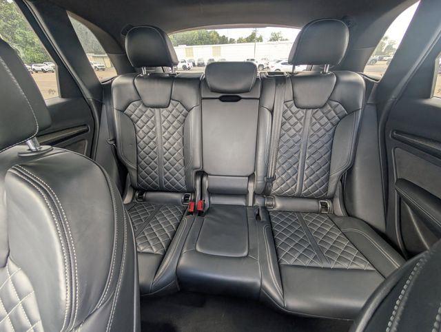 2018 Audi SQ5 Prestige photo 12