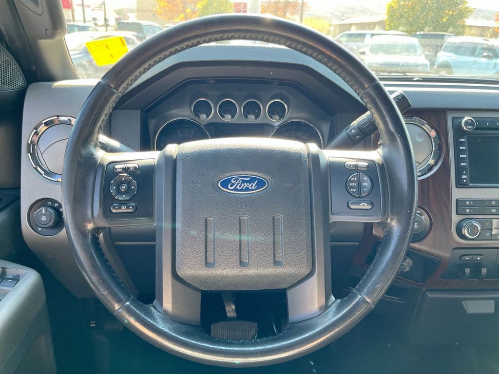 2012 Ford F-350 Lariat photo 14