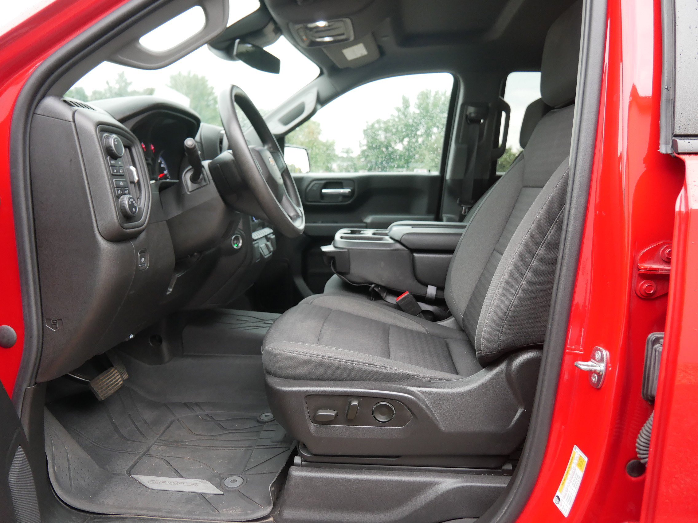 2022 Chevrolet Silverado 1500 Custom photo 10