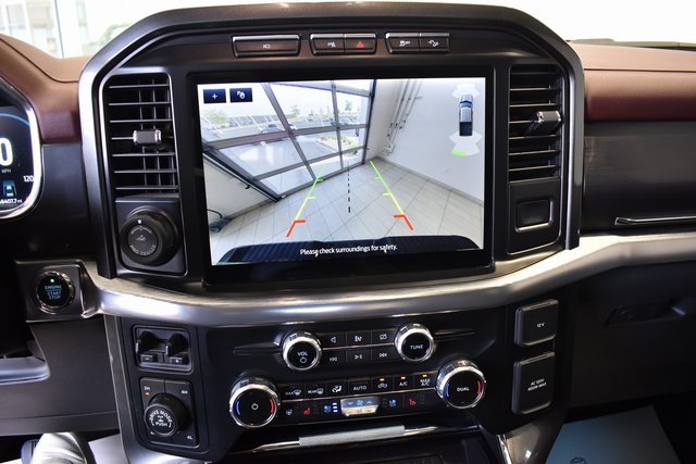 2023 Ford F-150 Lariat photo 19
