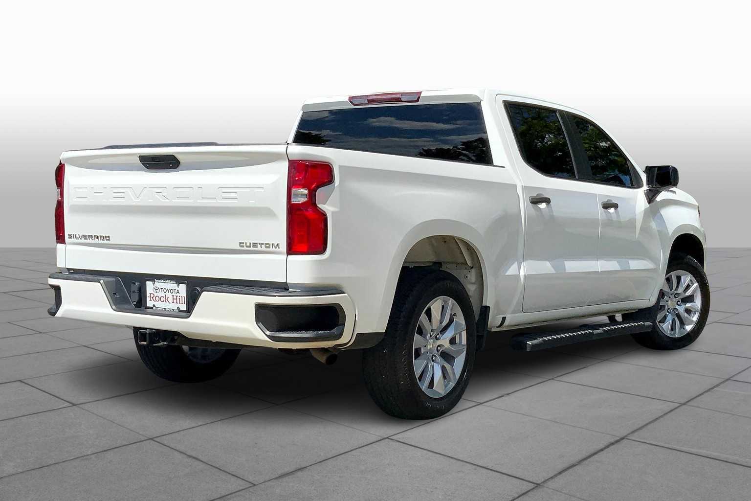 2020 Chevrolet Silverado 1500 Custom photo 11