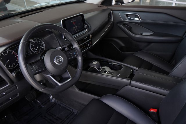 2021 Nissan Rogue SL photo 2