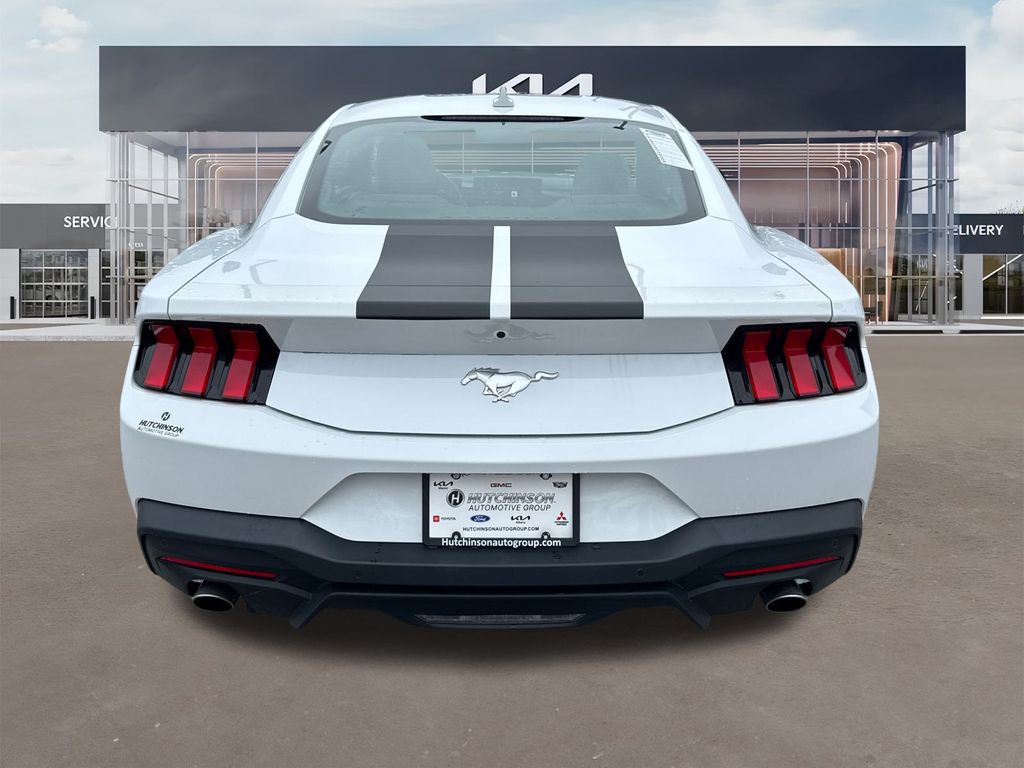 2024 Ford Mustang EcoBoost photo 4