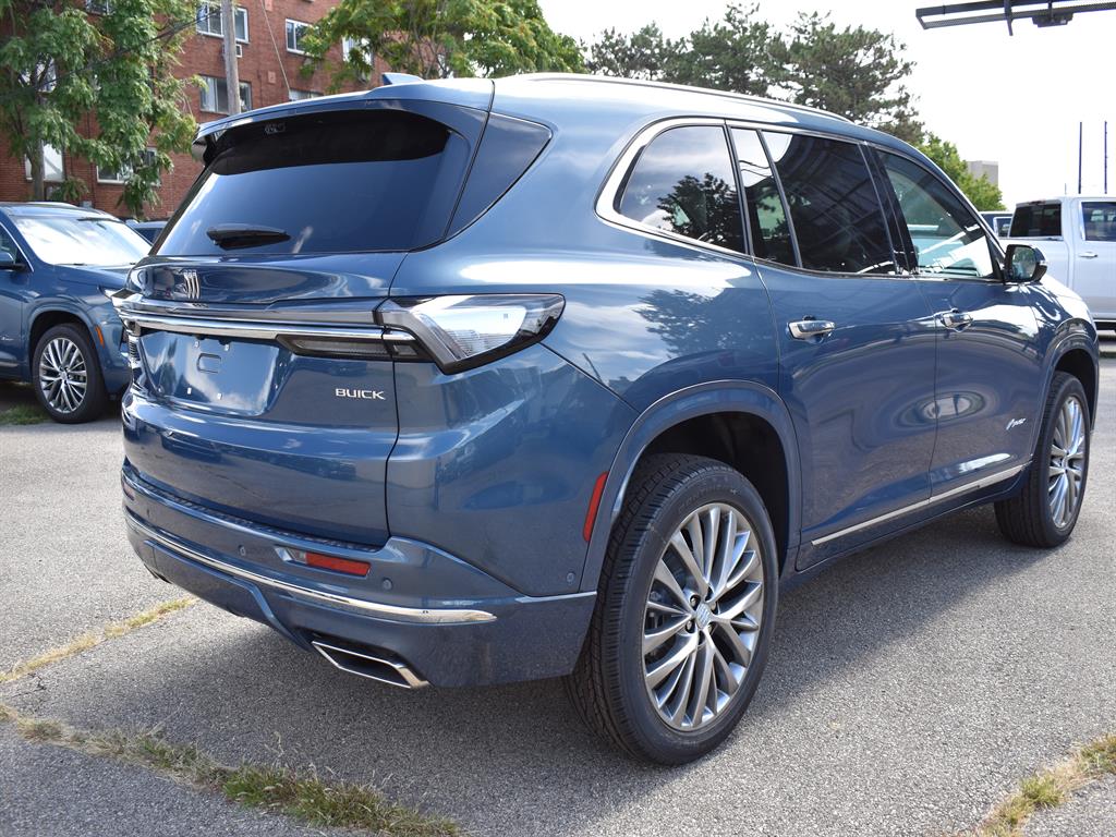 2026 Buick Enclave Avenir photo 6