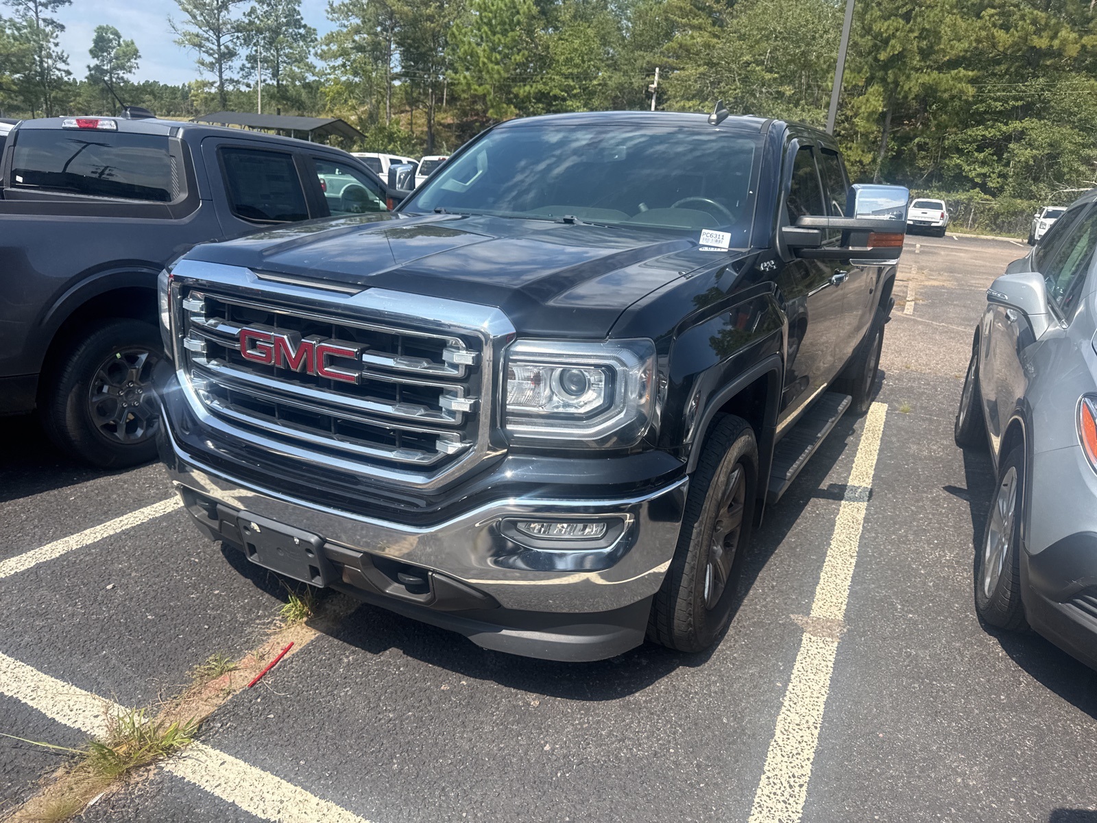 2017 Gmc Sierra 1500 SLT photo 3