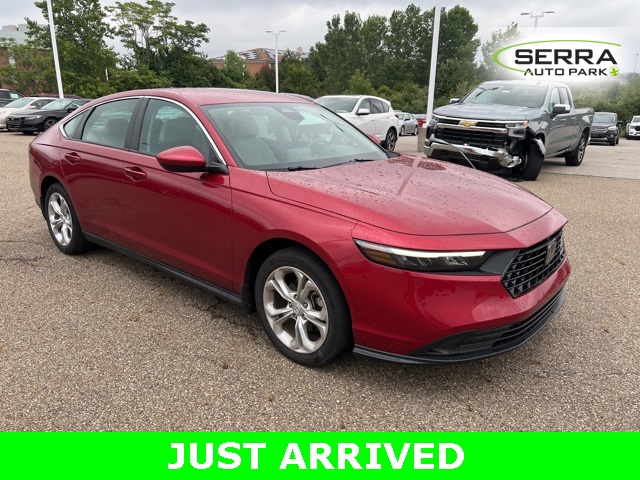 2023 Honda Accord LX photo 2