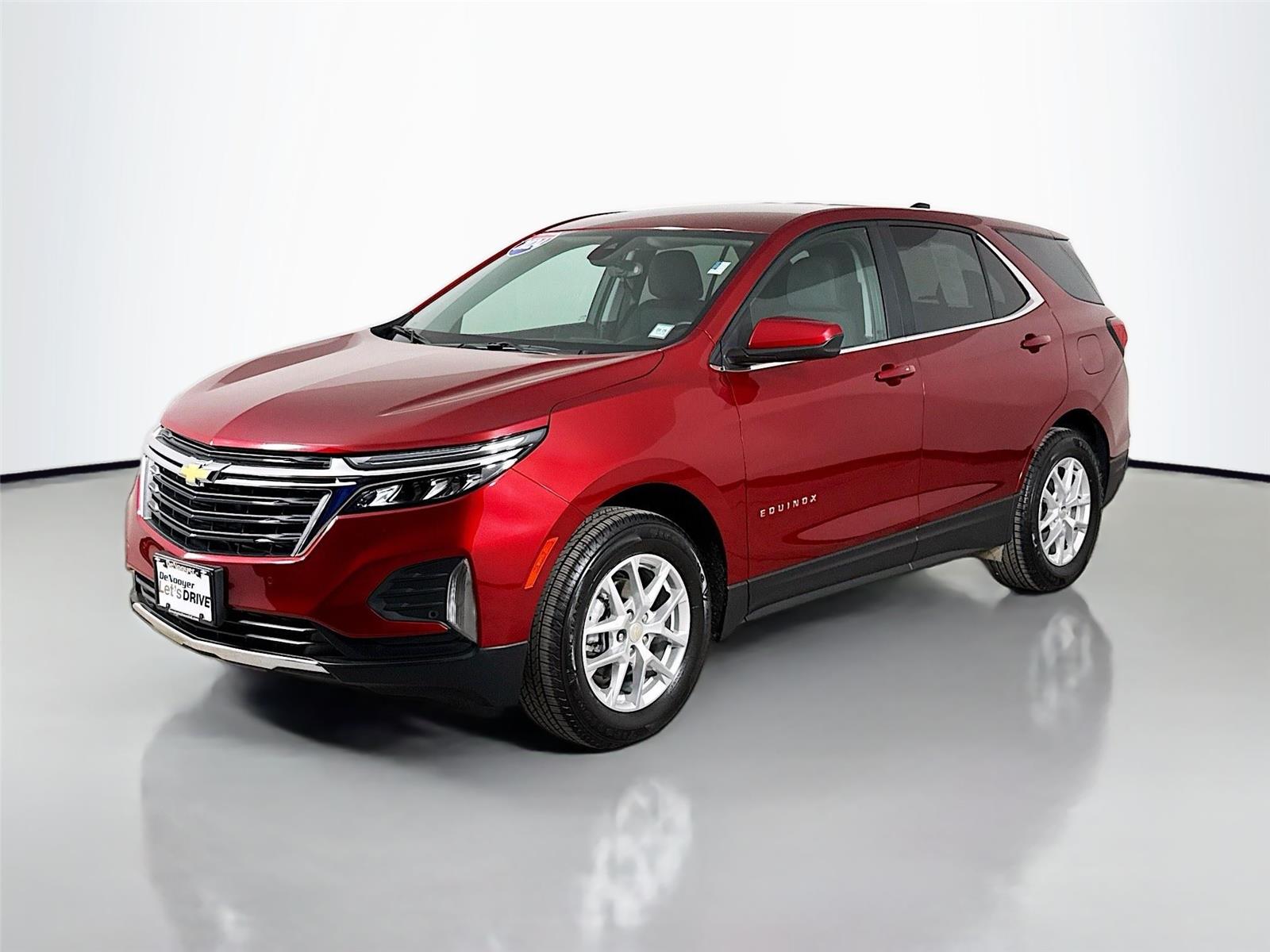 2024 Chevrolet Equinox LT photo 3