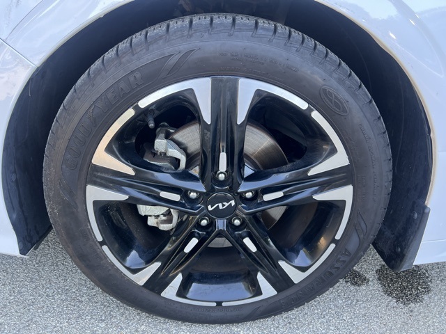 2022 Kia K5 GT-Line photo 23