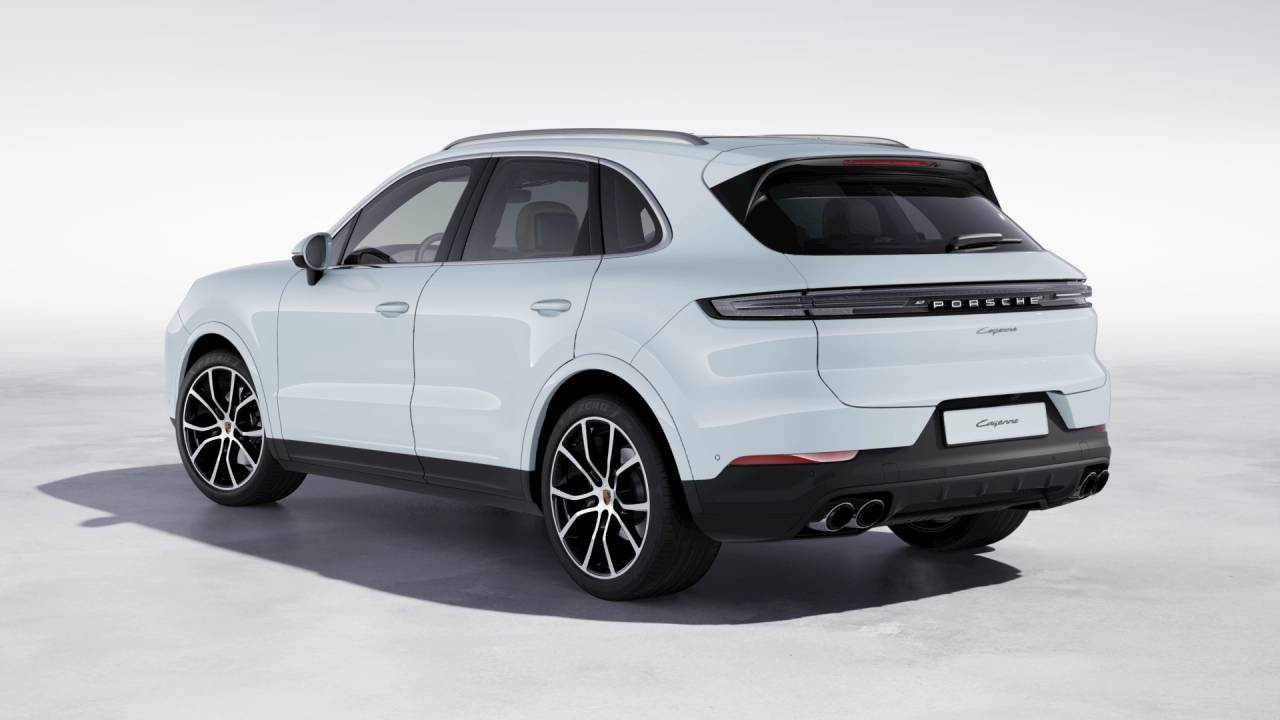 2026 Porsche Cayenne photo 3