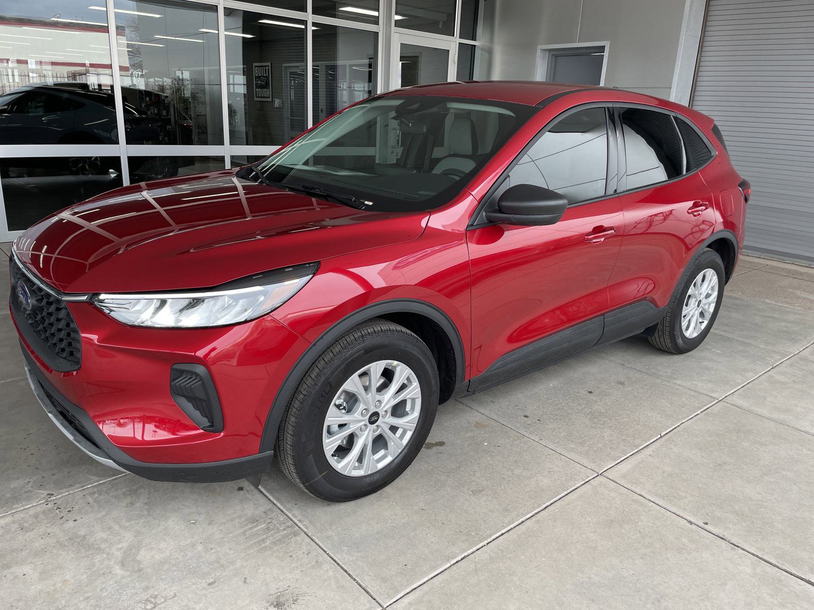 2025 Ford Escape Plug-In Hybrid photo 3