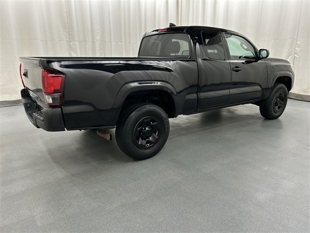 2022 Toyota Tacoma SR photo 4