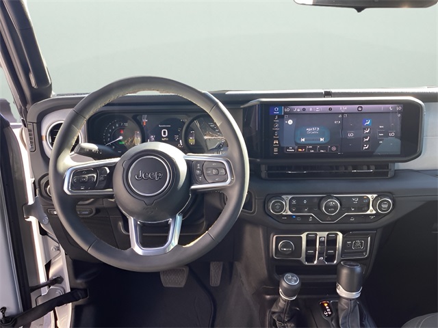 2024 Jeep Wrangler Sahara 4xe photo 15