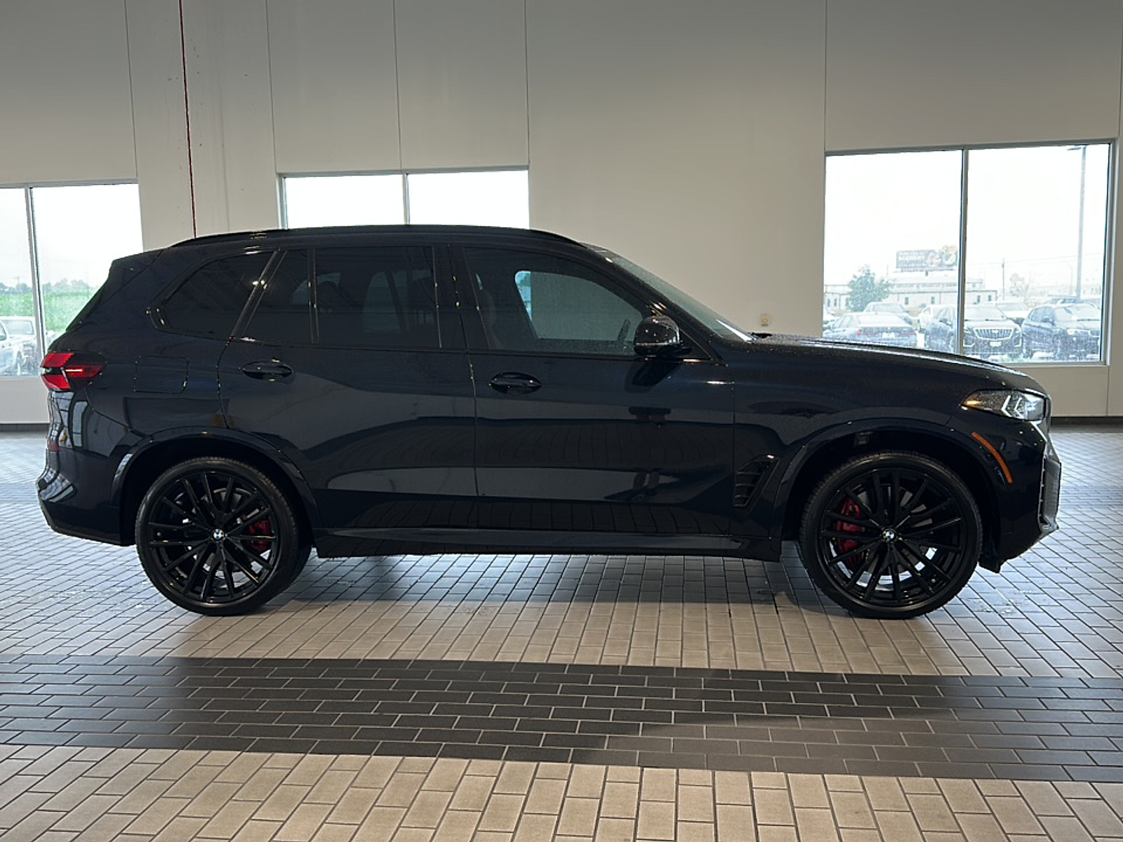 2025 Bmw X5 M60i photo 3