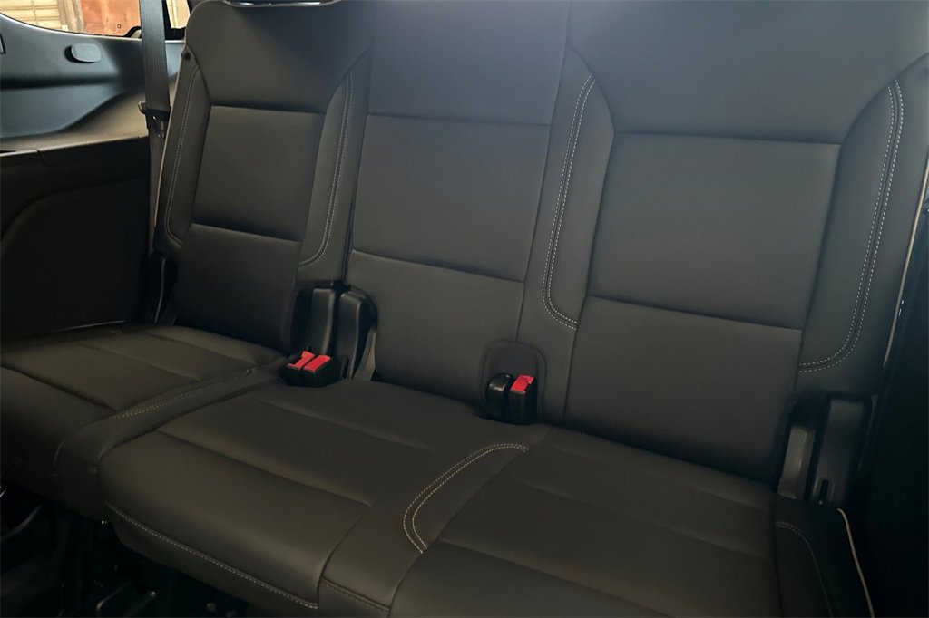 2025 Chevrolet Tahoe Premier photo 16