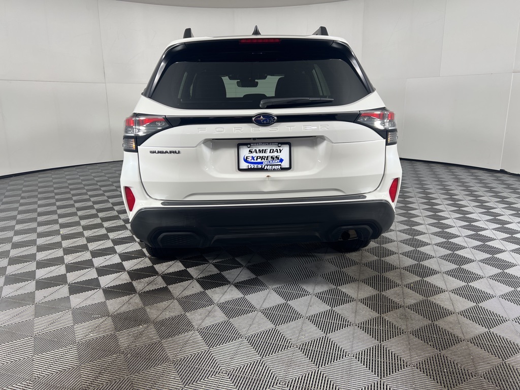 2025 Subaru Forester Premium Base photo 3