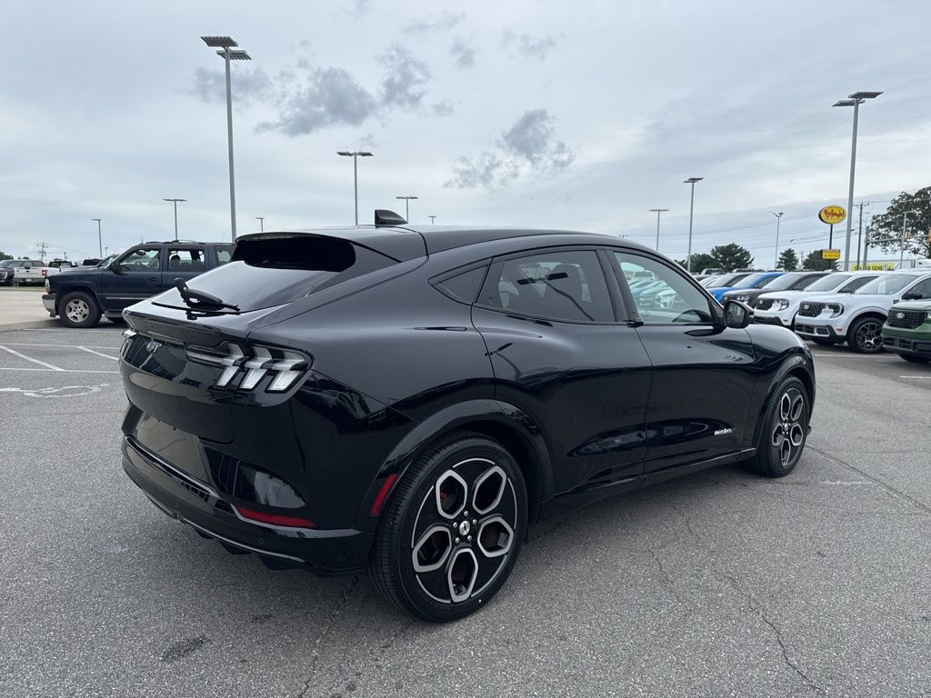 2022 Ford Mustang Mach-E GT photo 3