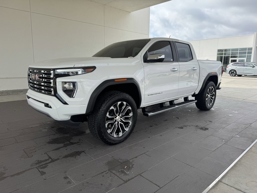 2025 GMC Canyon Denali's photo