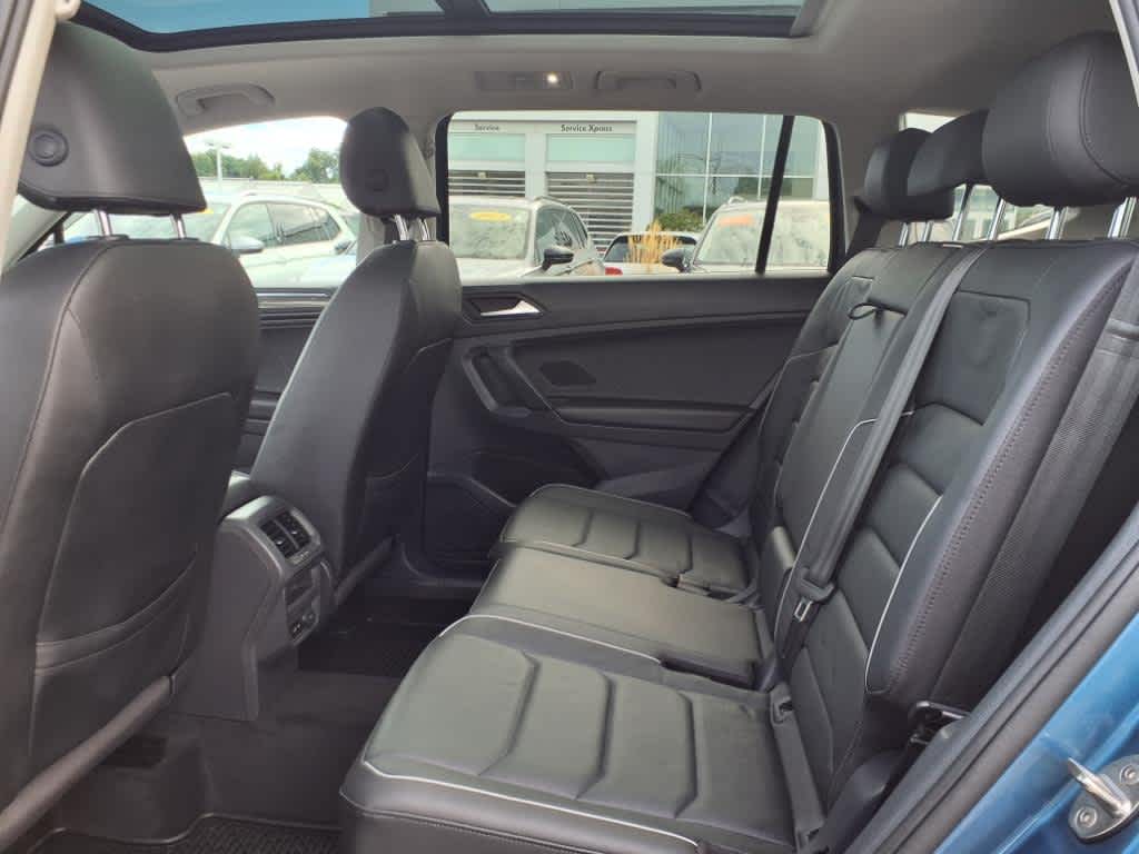 2019 Volkswagen Tiguan SEL Premium R-Line photo 9