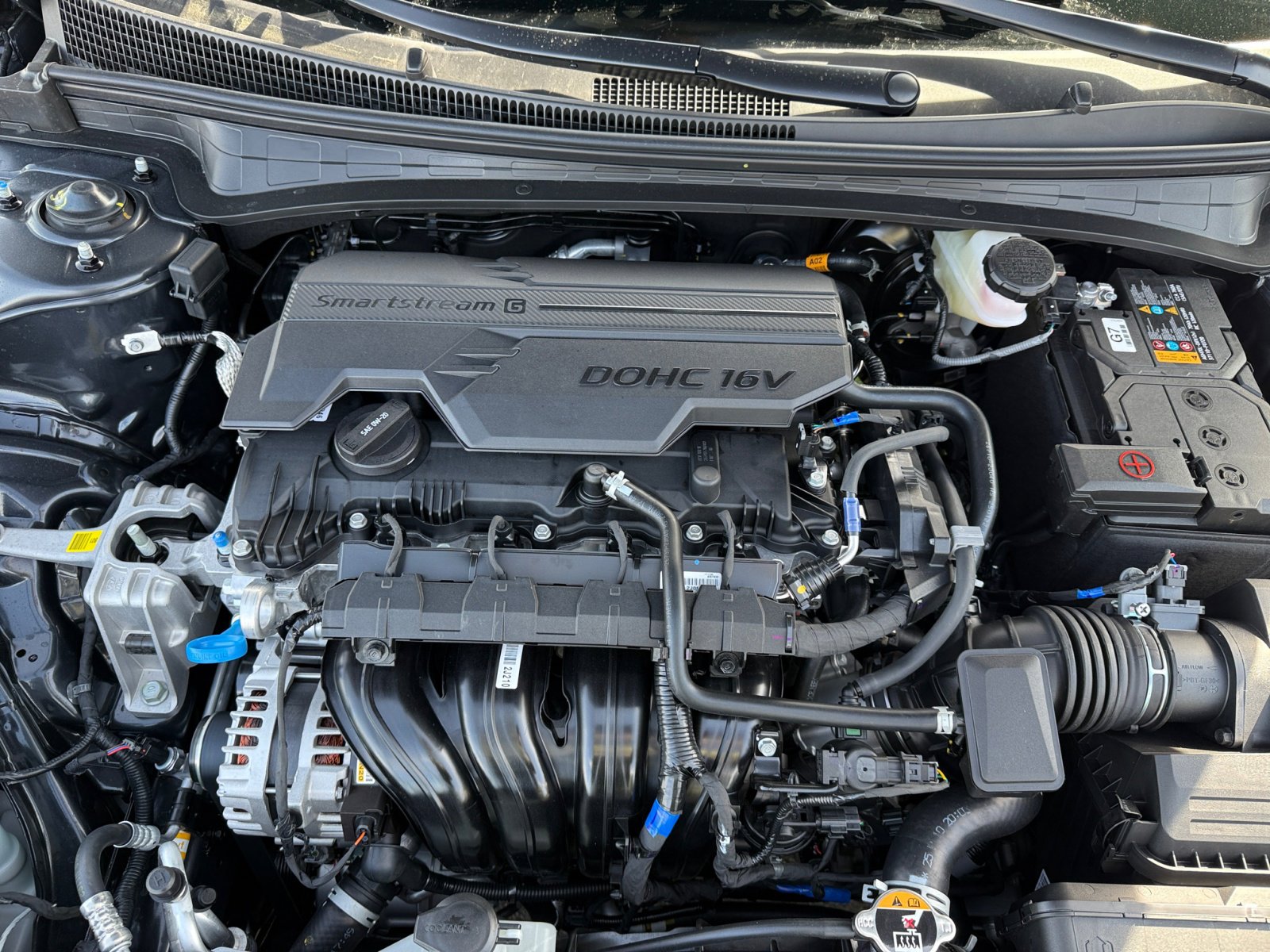 2025 Hyundai Elantra SE photo 20
