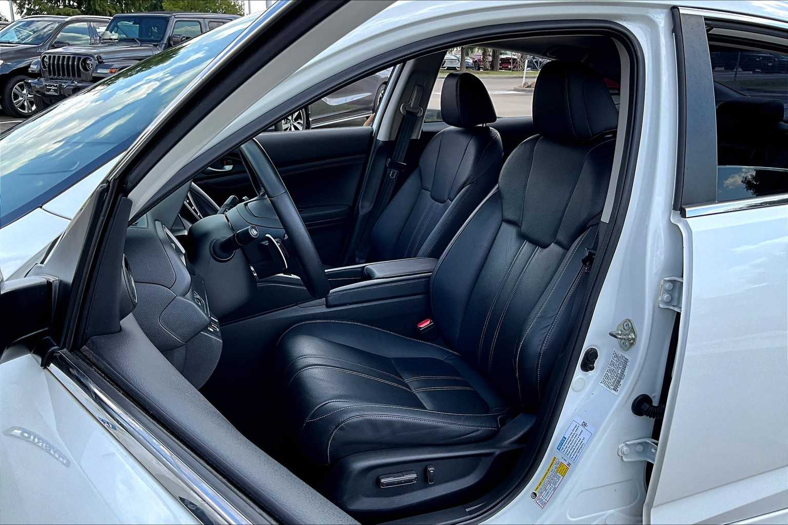 2019 Honda Insight Touring photo 6