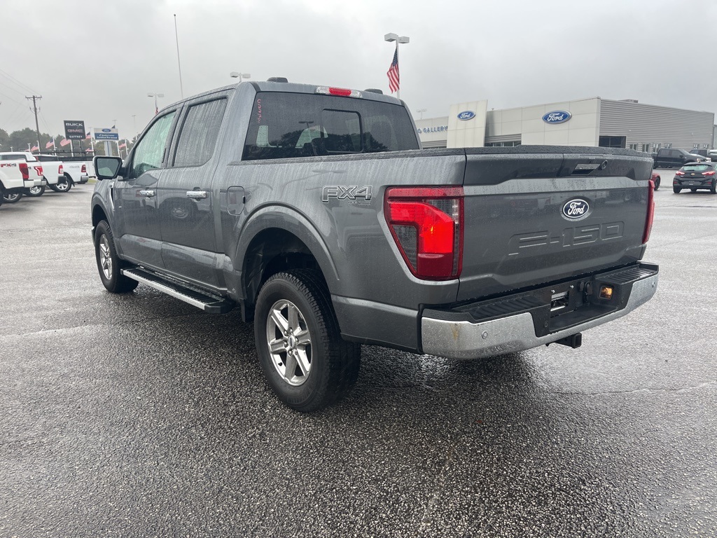 2024 Ford F-150 XLT photo 3