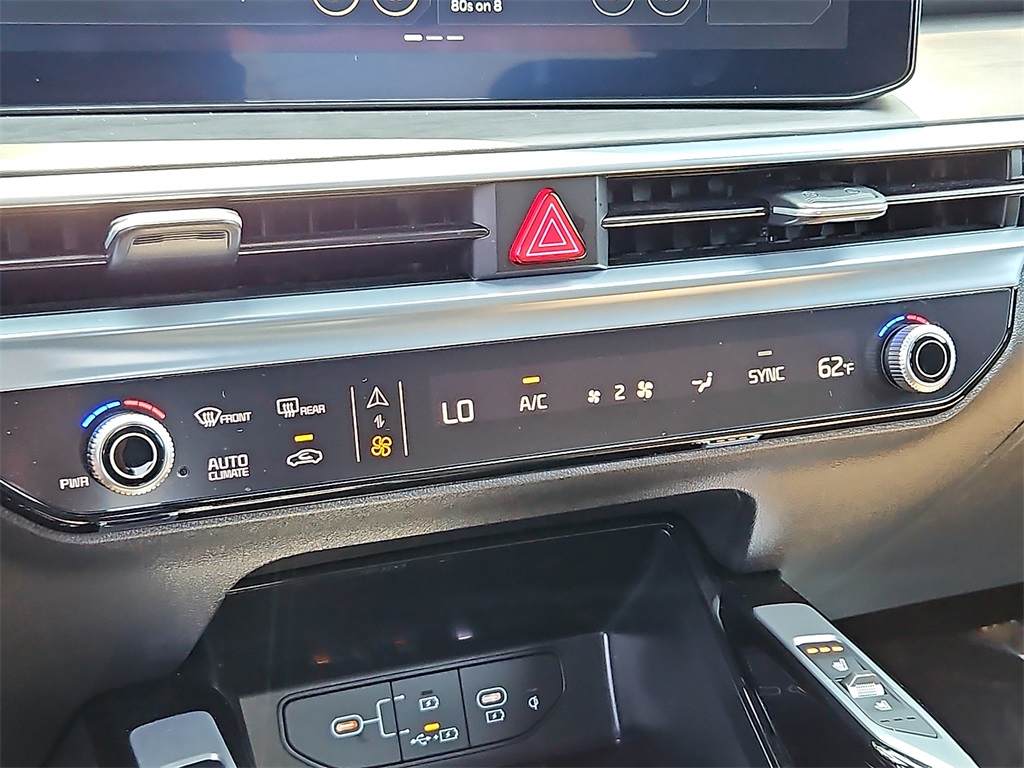 2024 Kia Sorento X-Pro SX Prestige photo 16