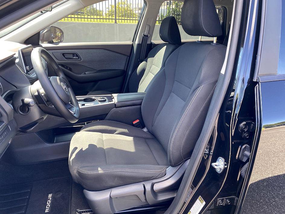 2023 Nissan Rogue S photo 11
