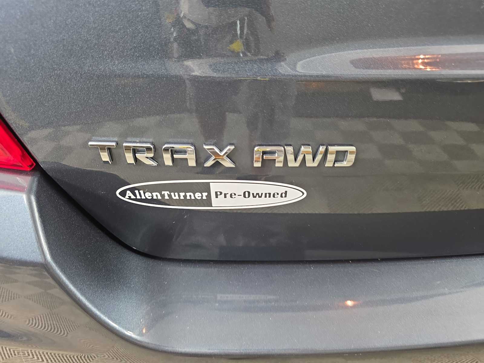 2022 Chevrolet Trax LT photo 4