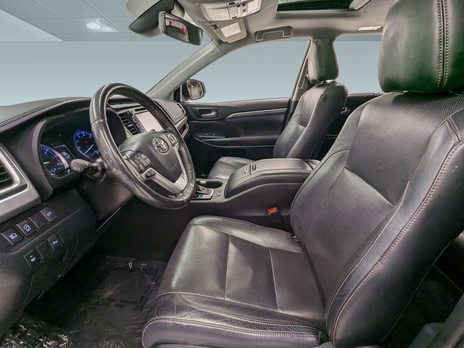 2019 Toyota Highlander Limited photo 4