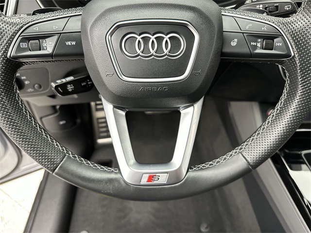 2022 Audi SQ5 Premium Plus photo 5