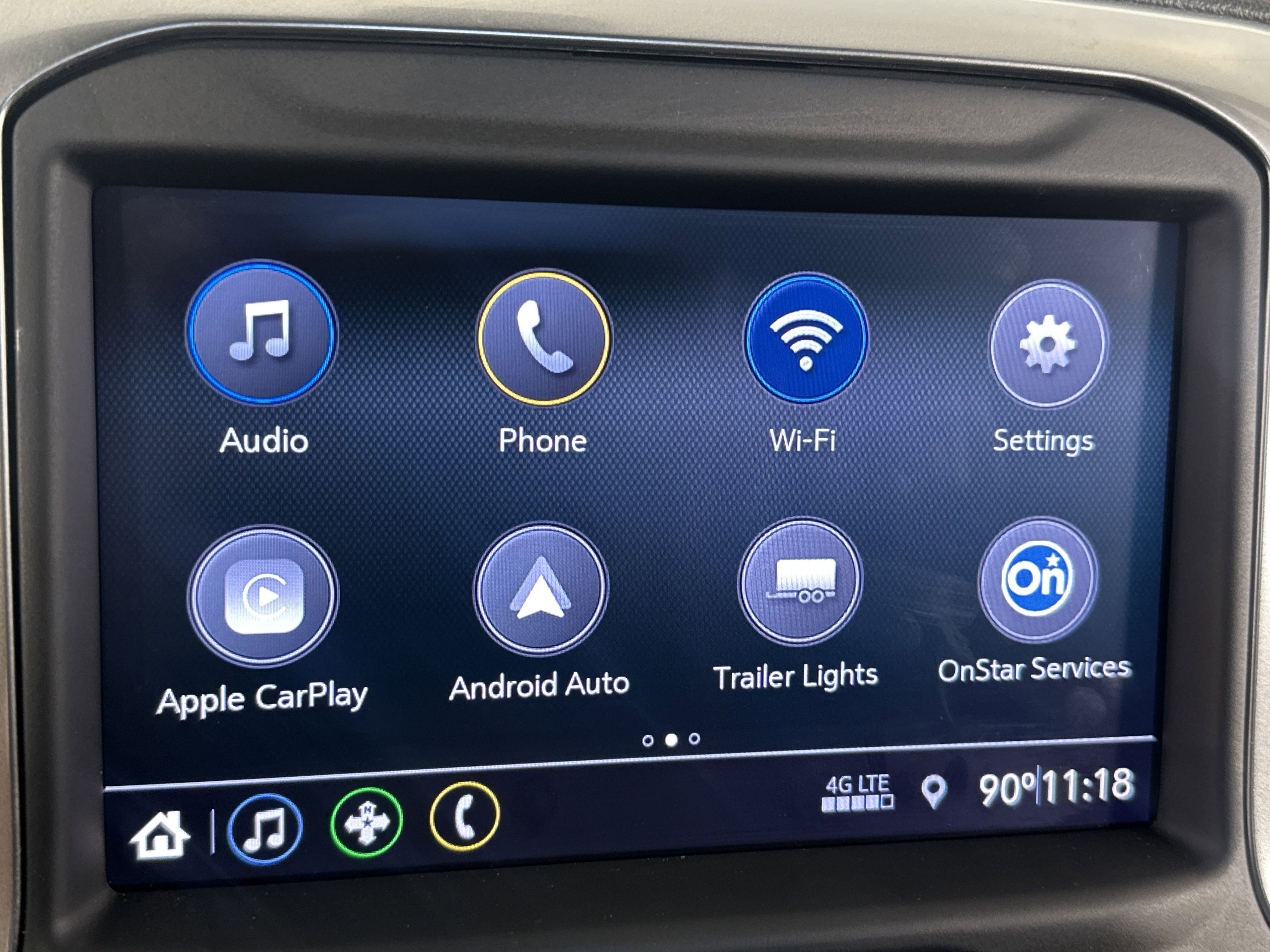 2022 Chevrolet Silverado 1500 RST photo 2