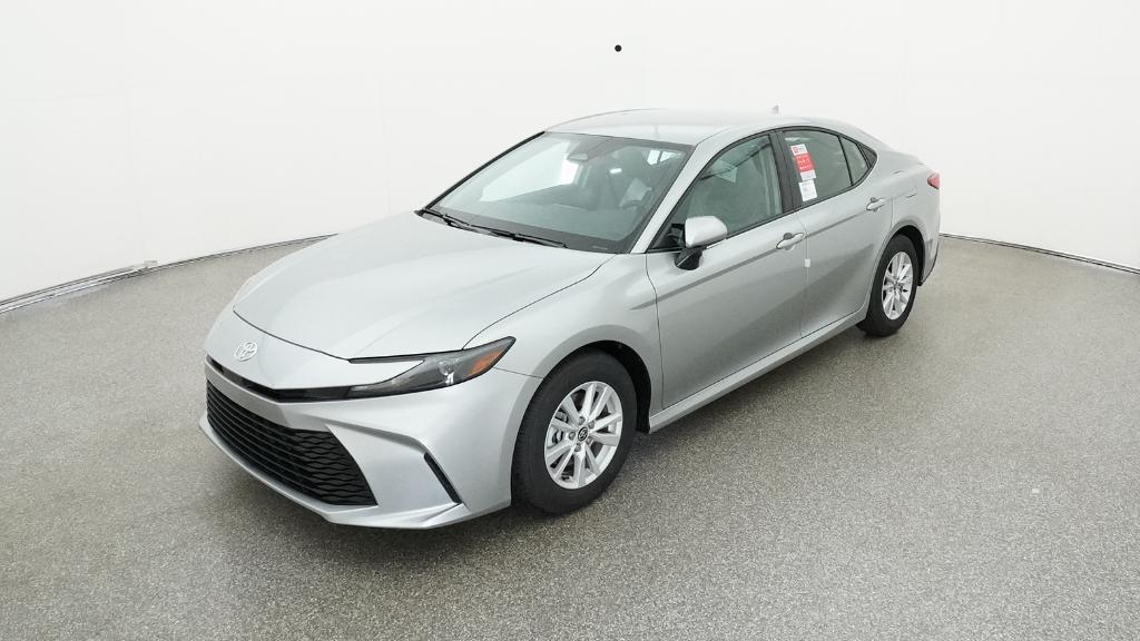 2026 Toyota Camry LE's photo