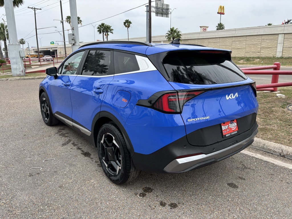 2026 Kia Sportage EX photo 3
