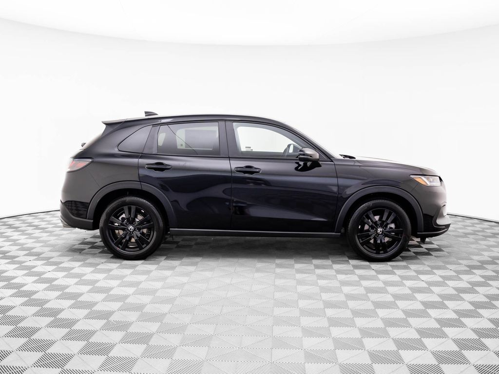 2026 Honda HR-V Sport photo 3