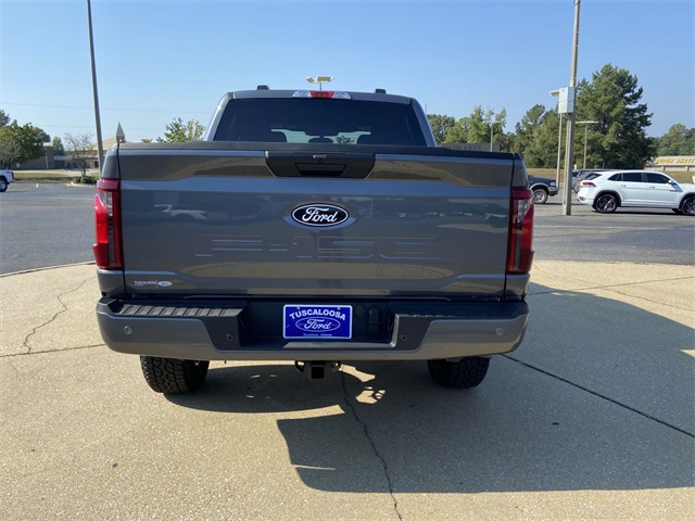 2025 Ford F-150 XLT photo 2